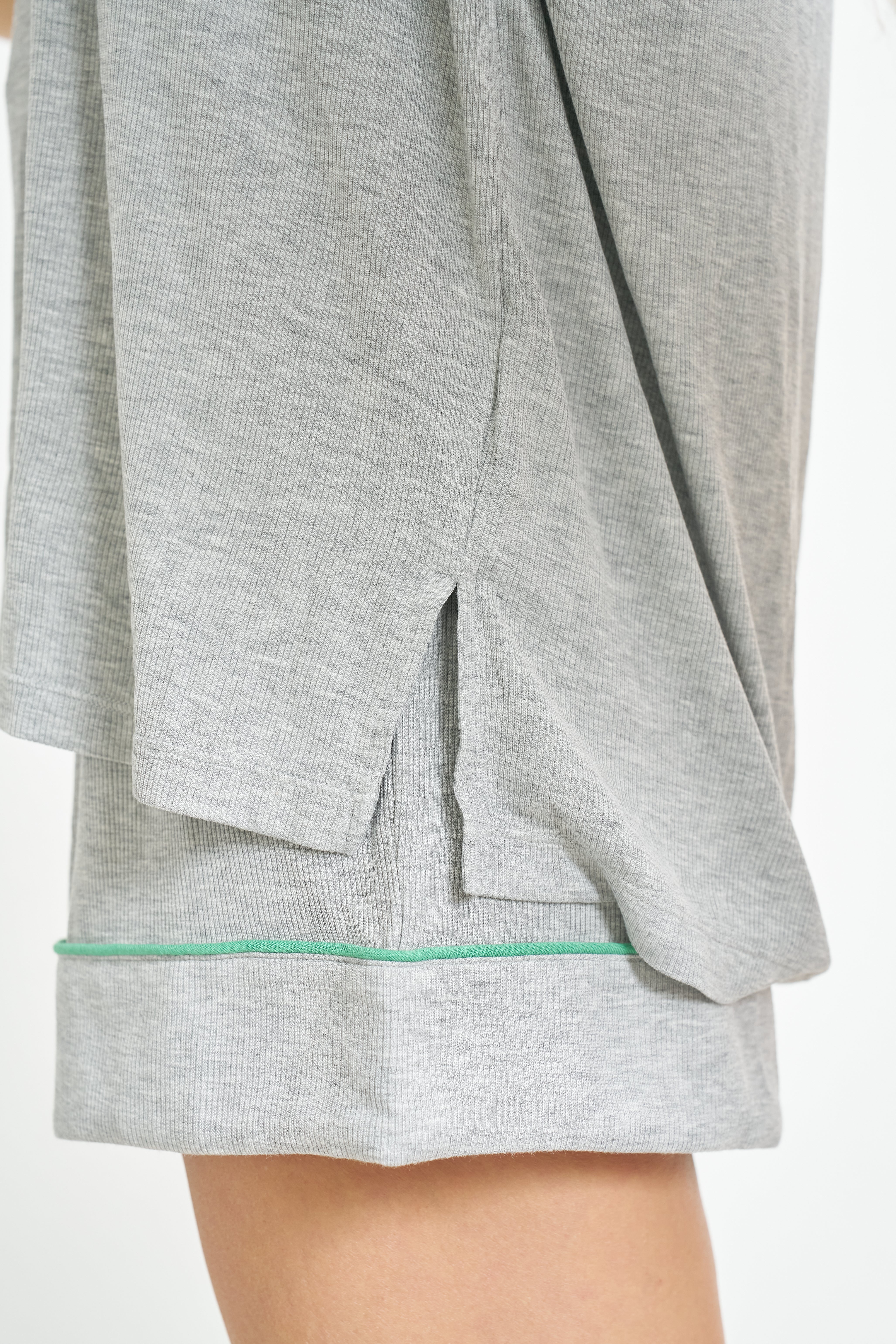 Women's Shorts & Tshirt Style