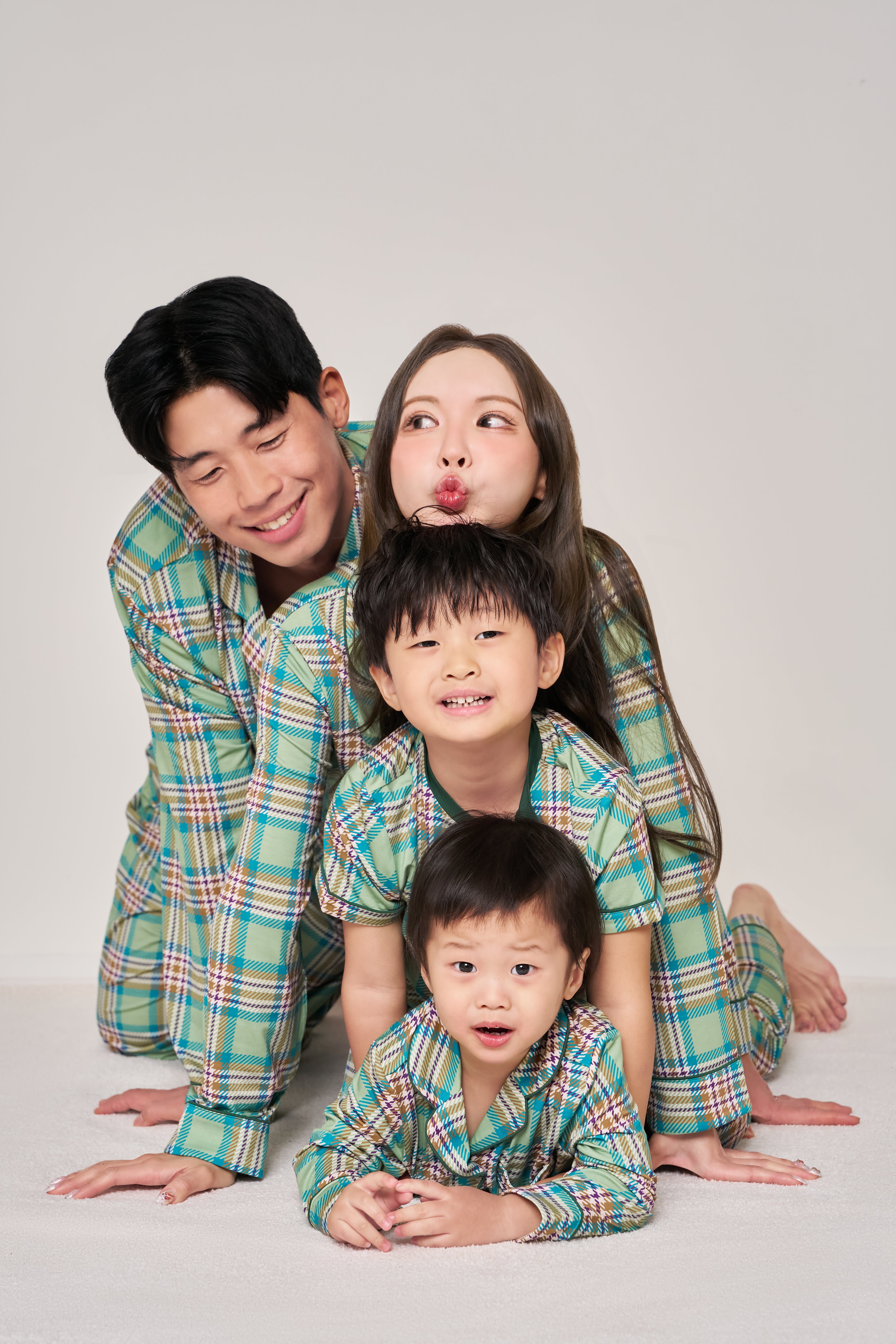 Kids' Pocket T-Shirt Set